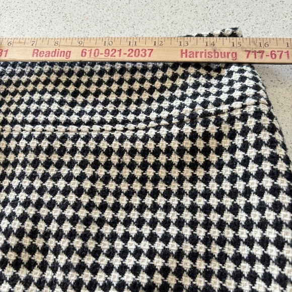 Talbots Pencil Skirt Tweed Wool Blend Lined Size 6 Black White Diamond Classic - Picture 9 of 9